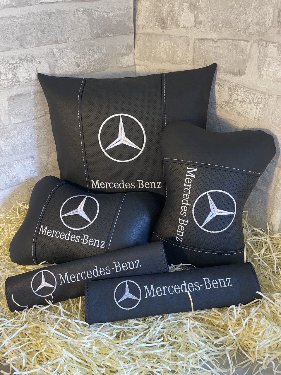 Lot Pillows Mercedes white Neck Support Pillow for Car Seat