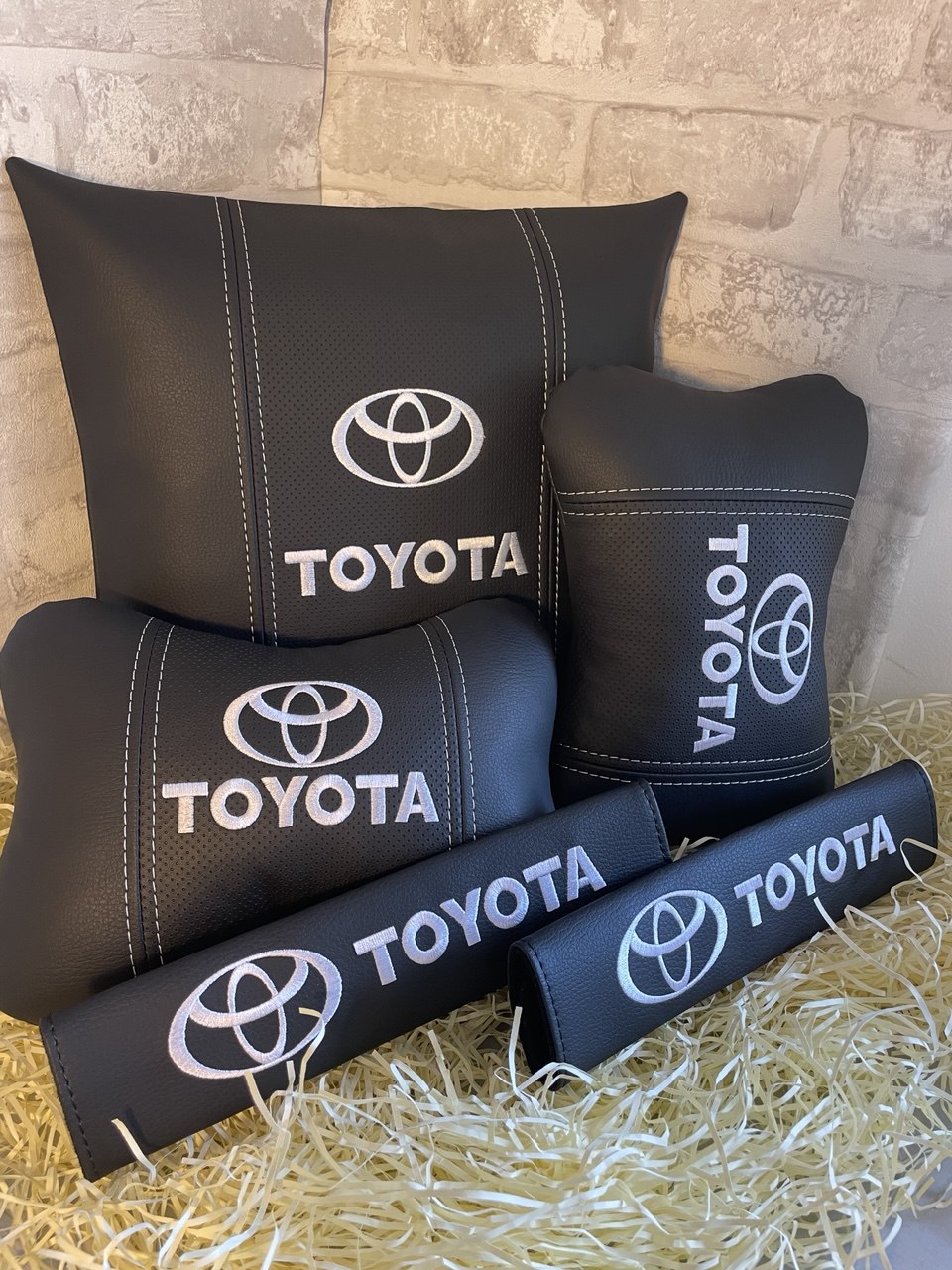 Lot Pillows  Toyota Neck Support Pillow for Car Seat