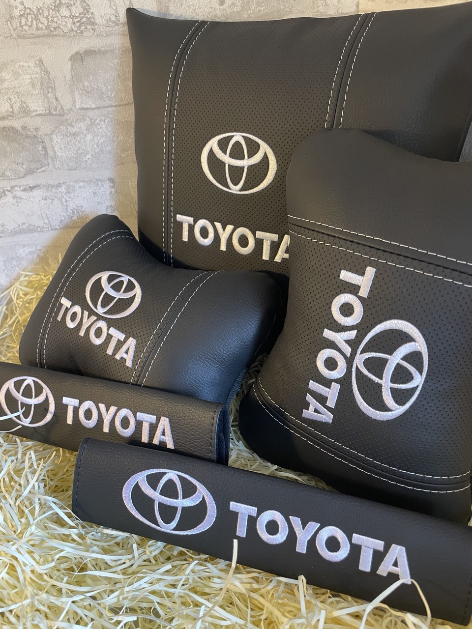 Lot Pillows  Toyota Neck Support Pillow for Car Seat