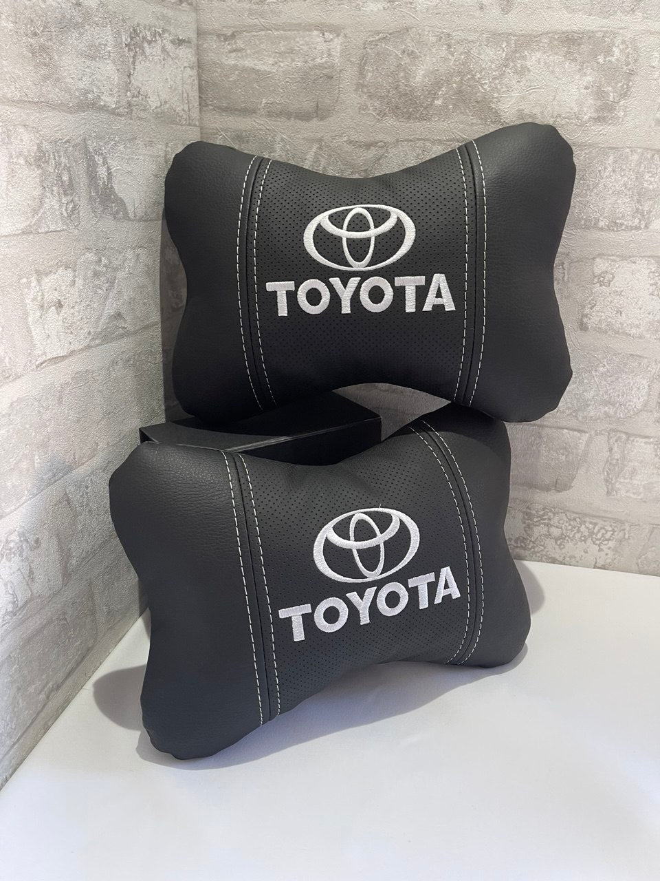 Lot Pillows  Toyota White  Neck Support Pillow for Car Seat