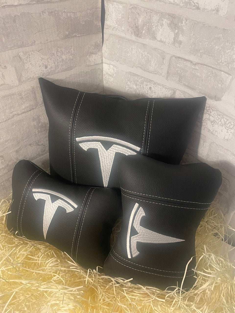Lot Pillows  Tesla Neck Support Pillow for Car Seat