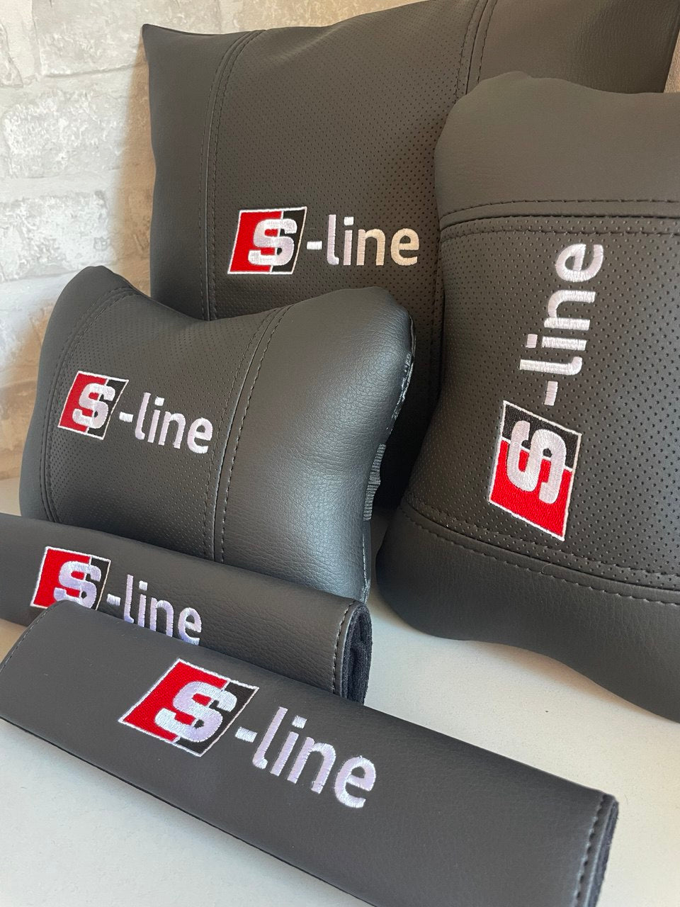 Lot Pillows  Audi S-Line Neck Support Pillow for Car Seat