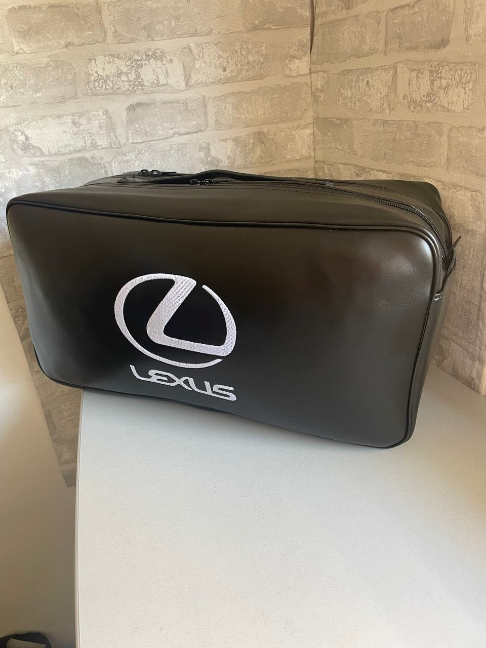 Organizer Bag with logo Lexus